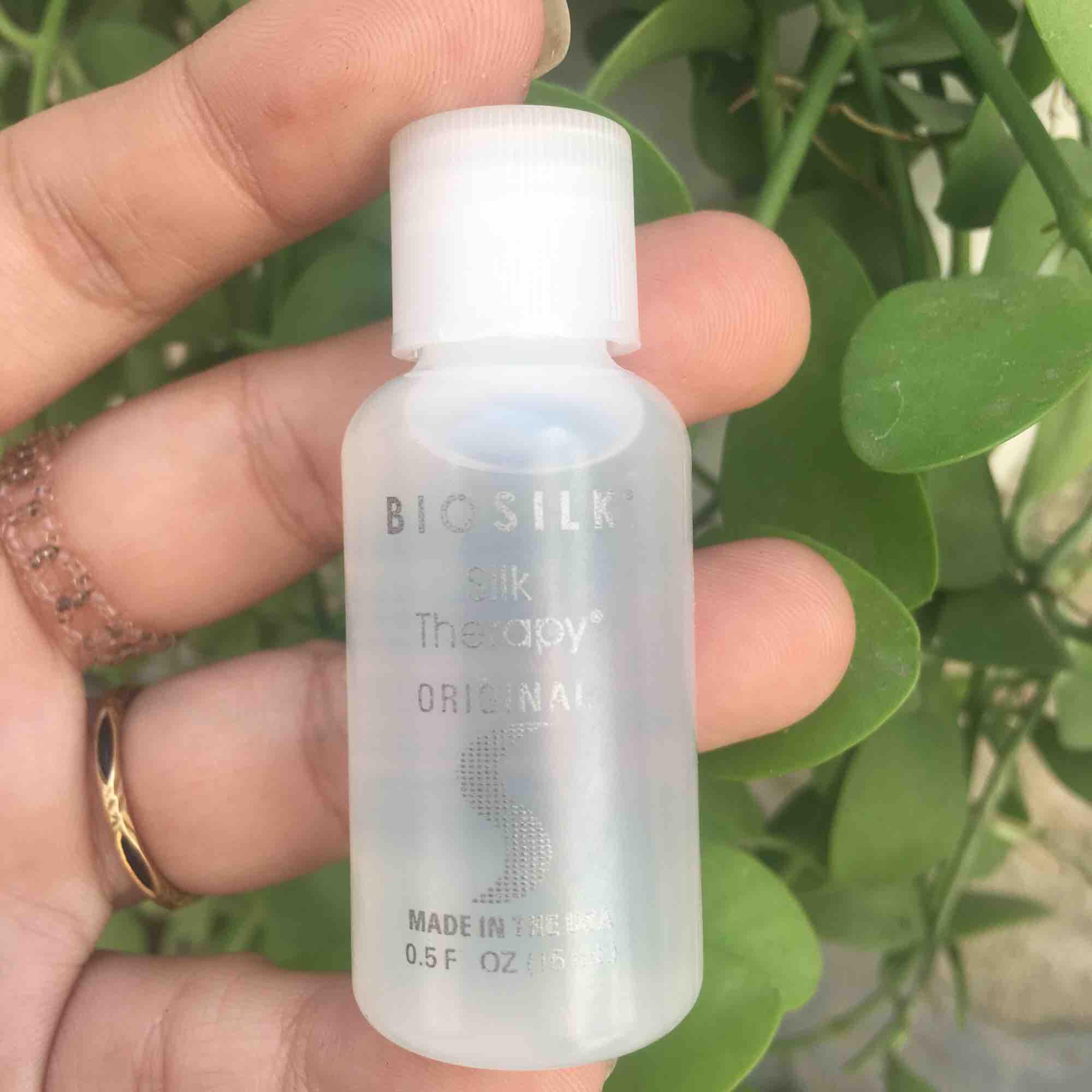 Tinh dầu dưỡng tóc siêu mượt và giữ nếp tóc chi biosilk therapy