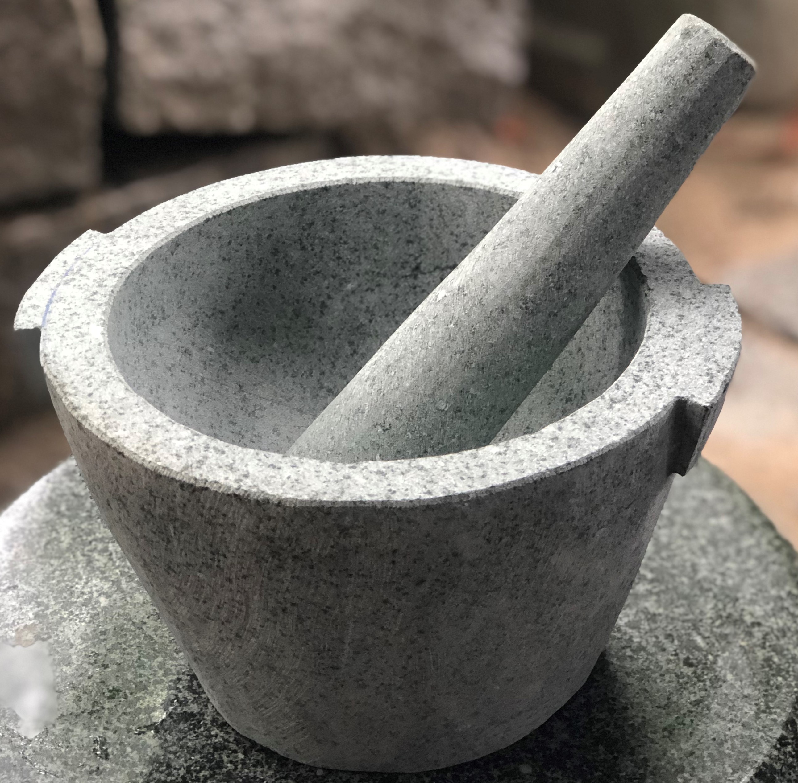 bộ sản phẩm cối đá + chày đá đường kính 20cm