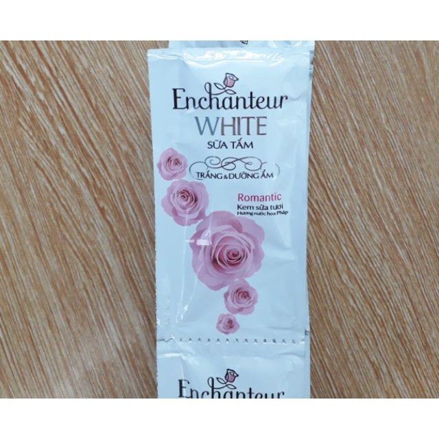 Combo 5 dây sữa tắm Enchanteur cao cấp (50 gói x 6 gram/1 gói)
