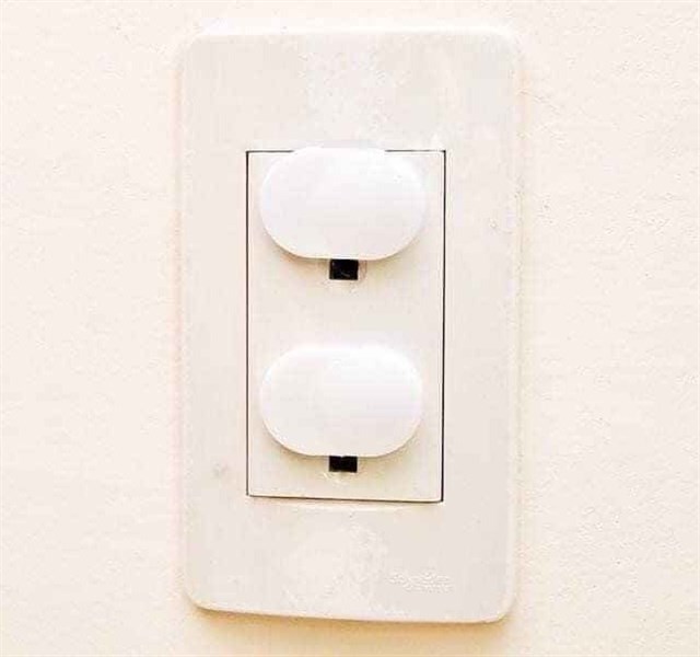 10 nút bịt ổ điện 2 chân