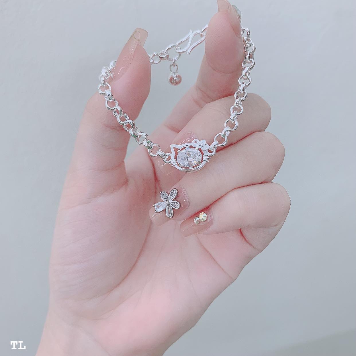 Lắc tay trẻ em mặt kitty chất liệu bằng bạc MS140
