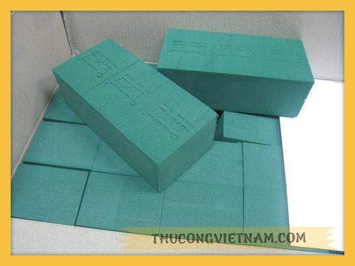 com bo 5 viên xốp cắm hoa tươi