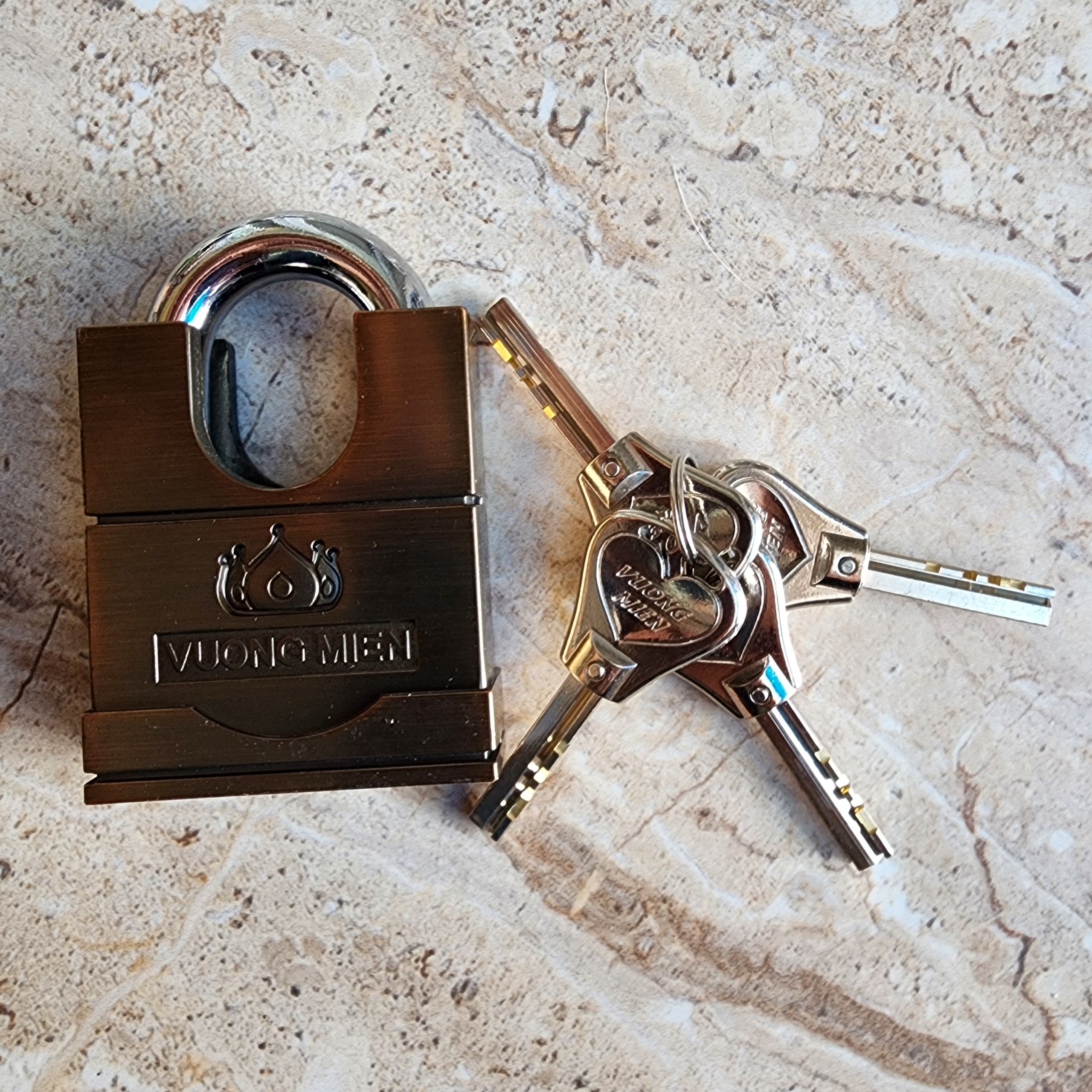 Ổ khóa chống cắt Vương Miện 60mm