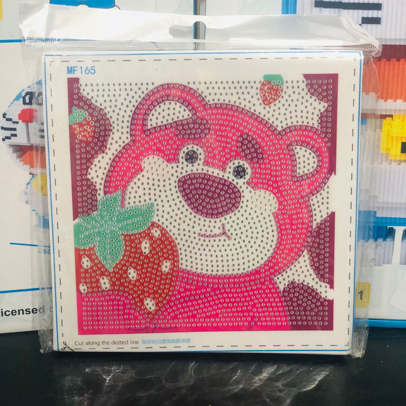 Diy bộ tranh đính đá,gấu dâu cute khung gỗ căng sẵn 20x20 cm