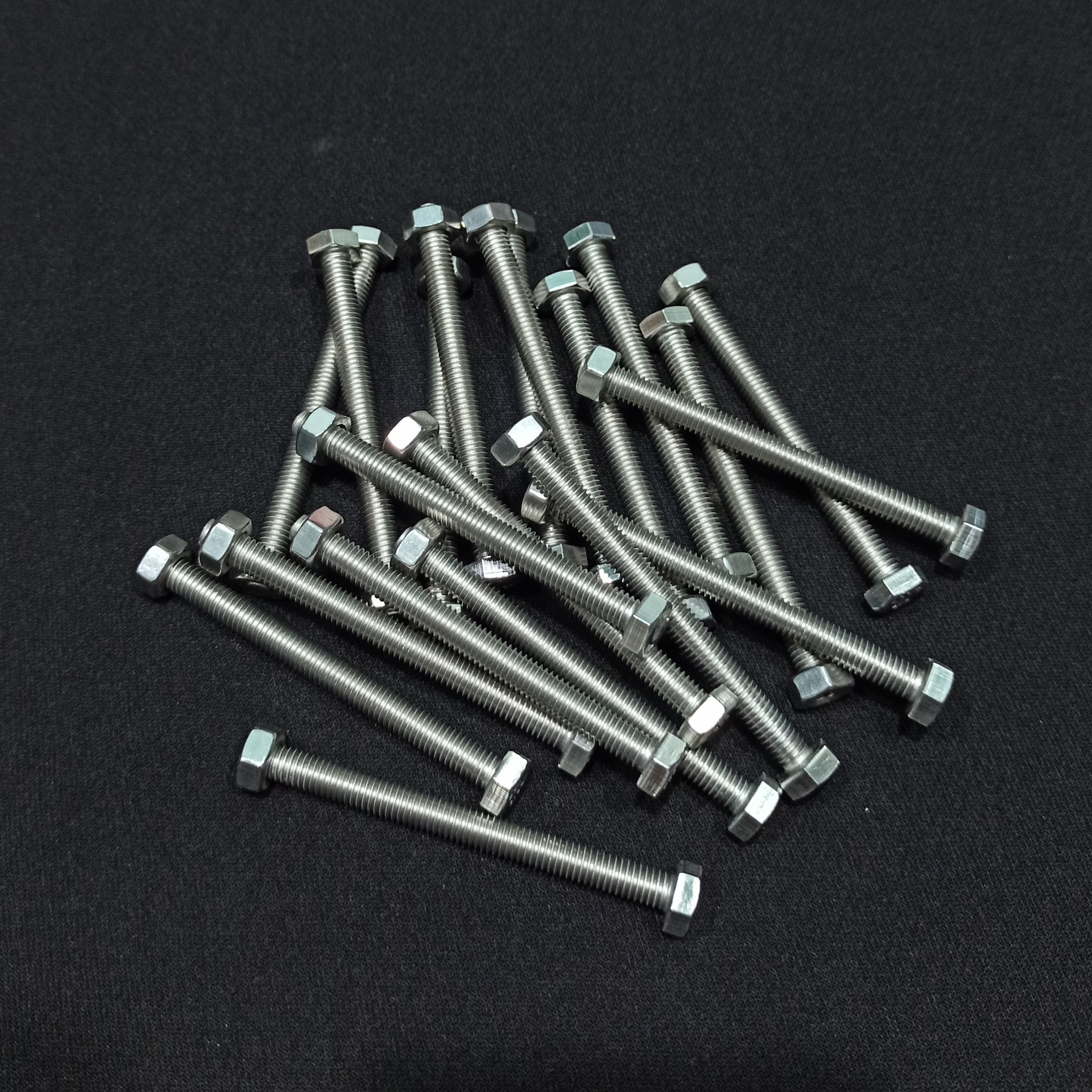 M6x70mm INOX 304 COMBO 20 Bu Long Con Tán, 6 Li 7 Phân