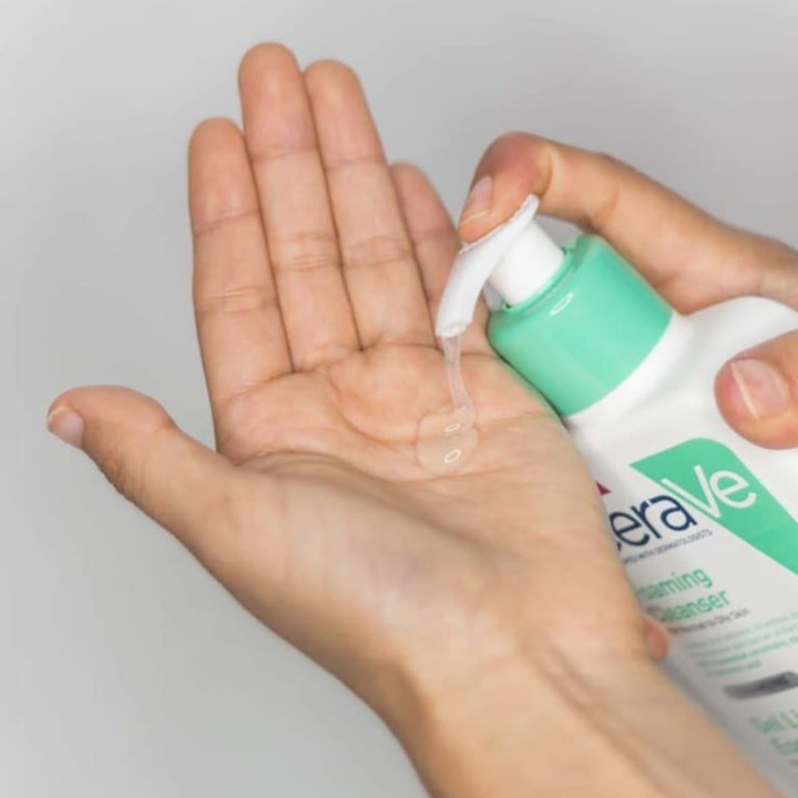 Sữa Rửa Mặt Sạch Sâu, Dưỡng Ẩm Cerave 236ml