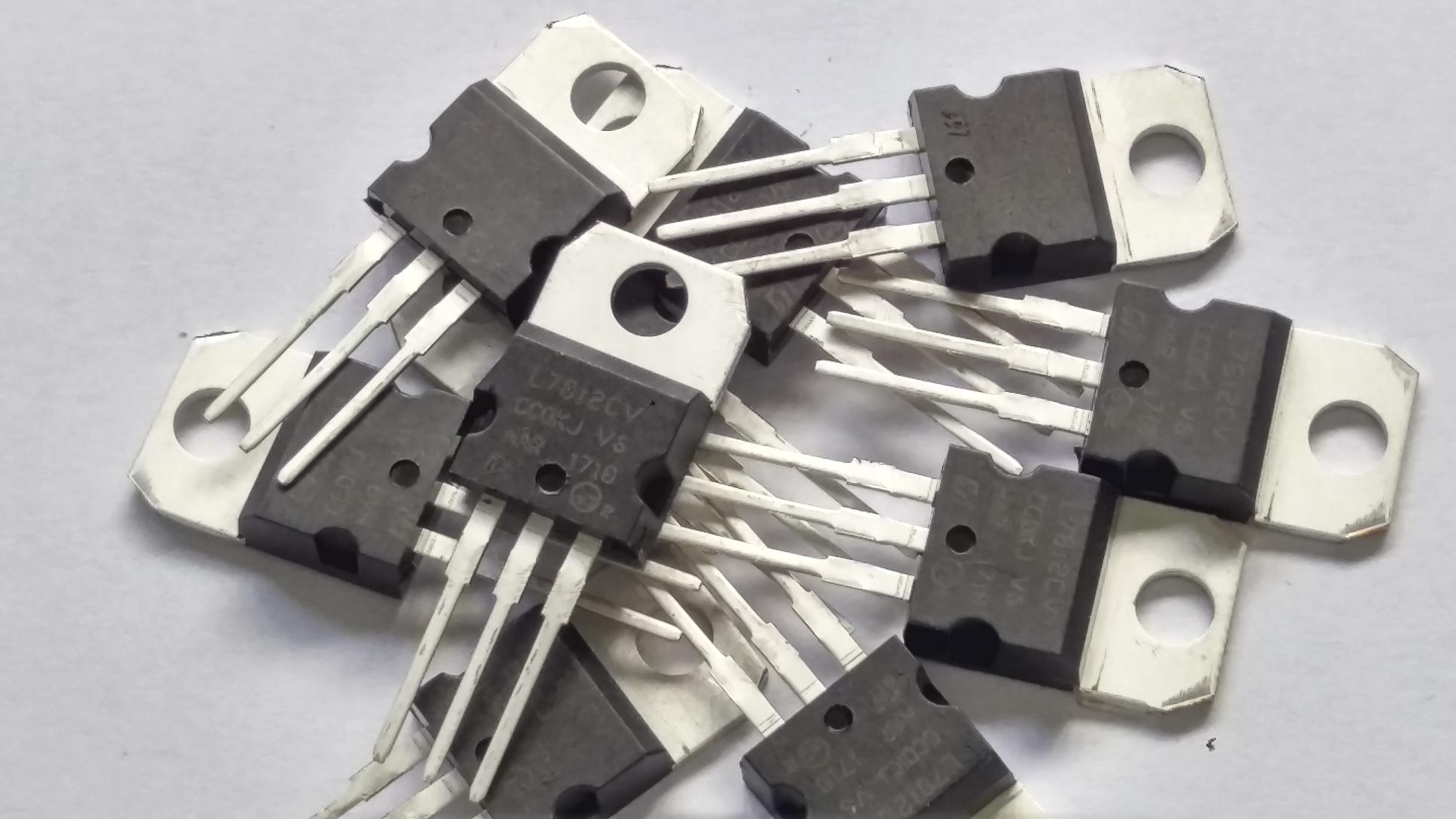 COMBO 10 con IC 7812 ổn áp 12V