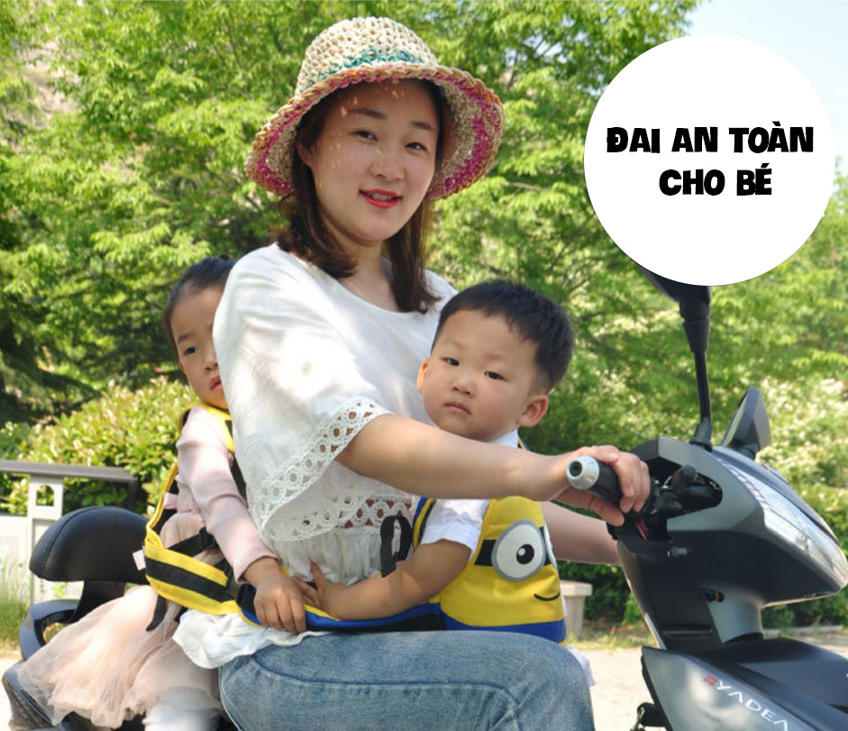 Đai đi xe máy an toàn cho trẻ em