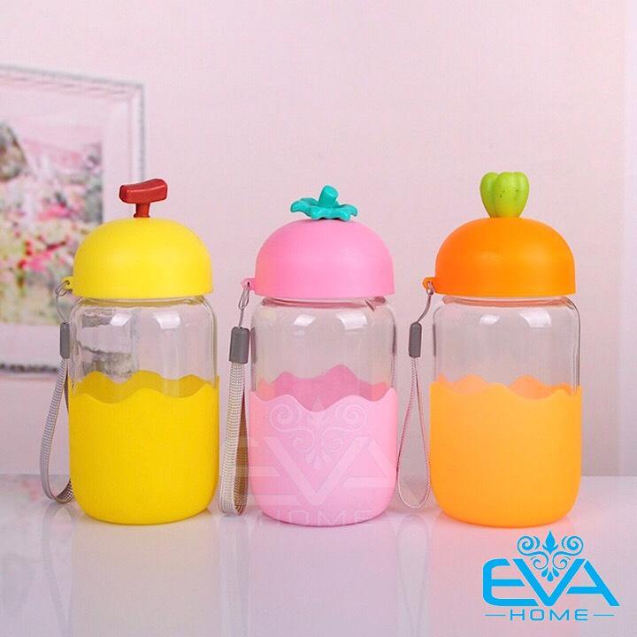 [HCM]Bình Nước Thủy Tinh Nắp Củ Cải Thân Bọc Silicone 300ml
