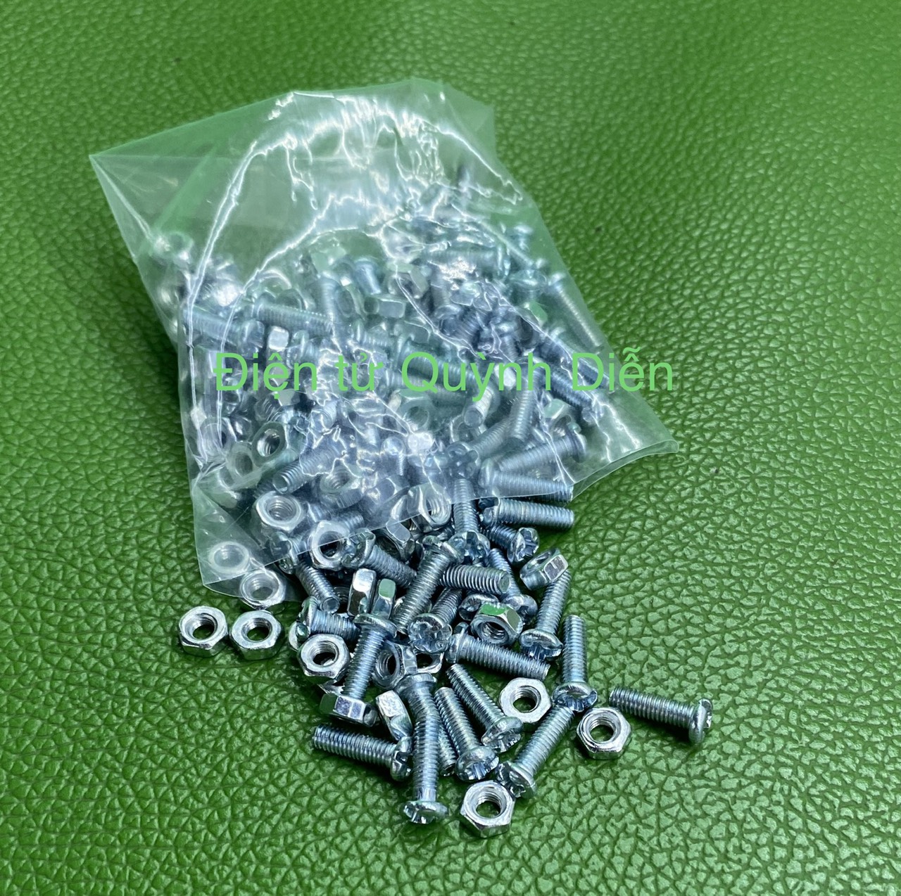 Ốc vít tán M3 3ly dài 1cm (túi 90gam ~ 90 con)