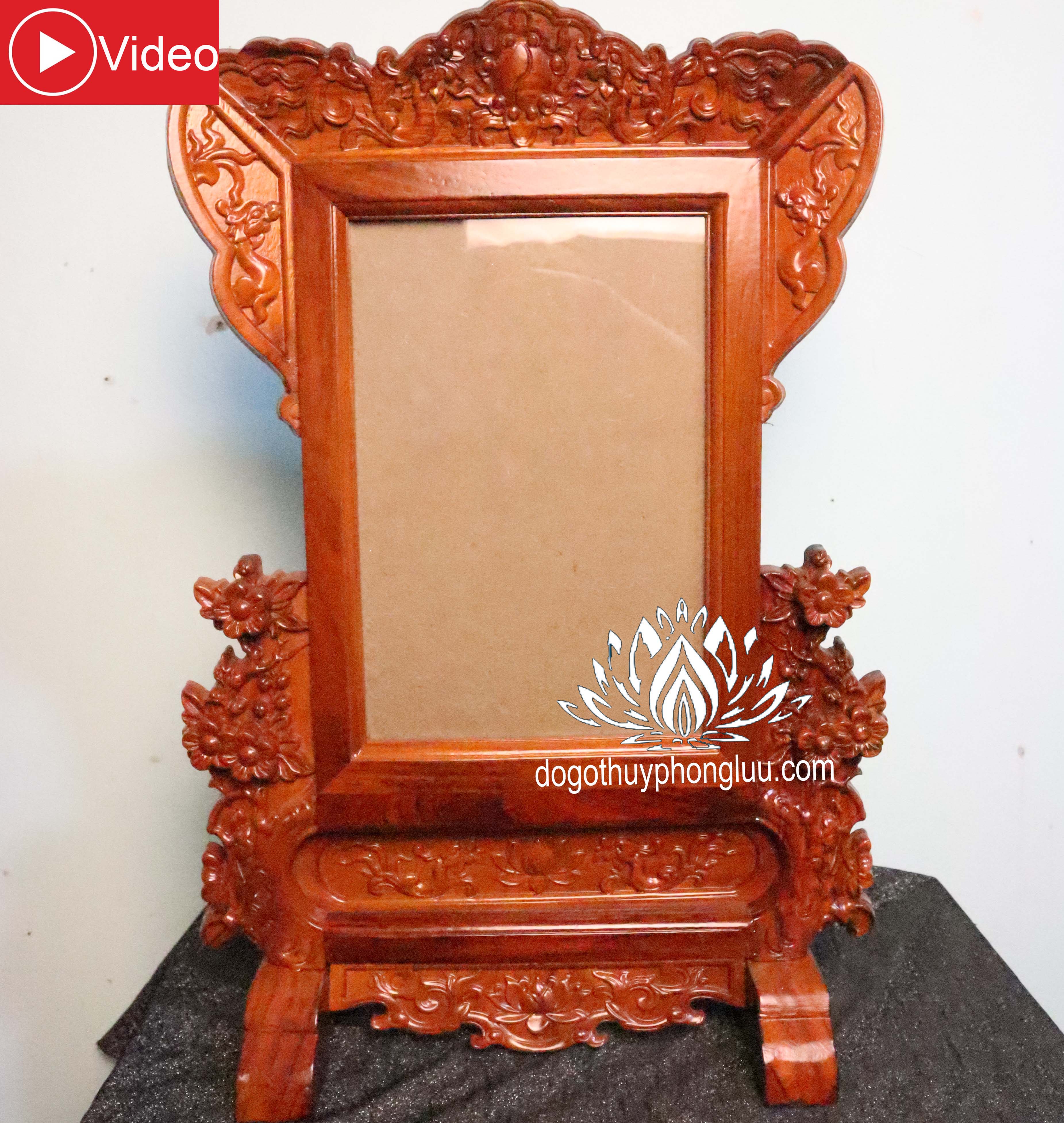 Khung ảnh thờ hoa mai,Khung hình thờ mai gỗ gõ 2 cỡ ảnh 21x31 và 25x35