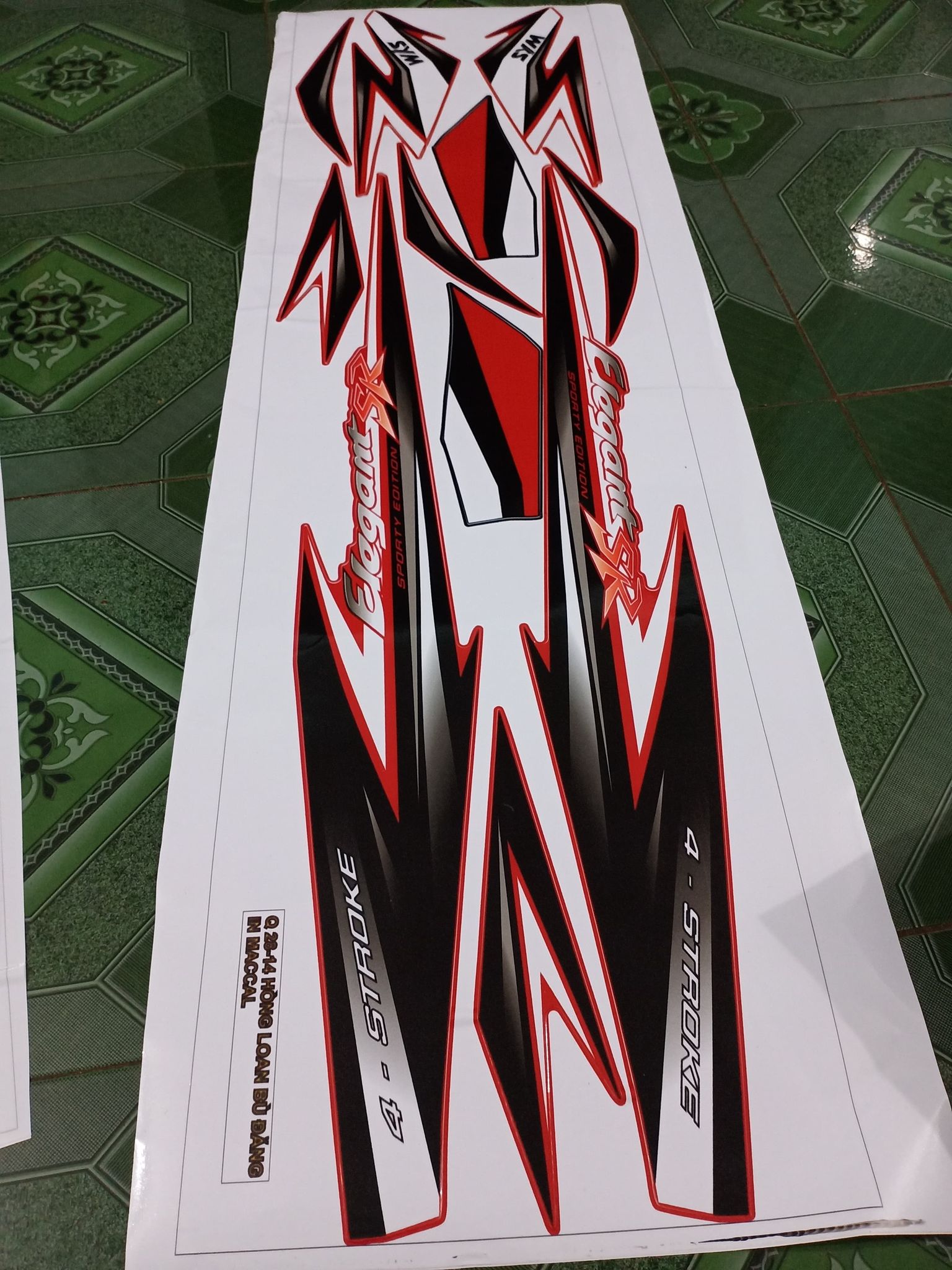 tem rời elegant đen xe đỏ