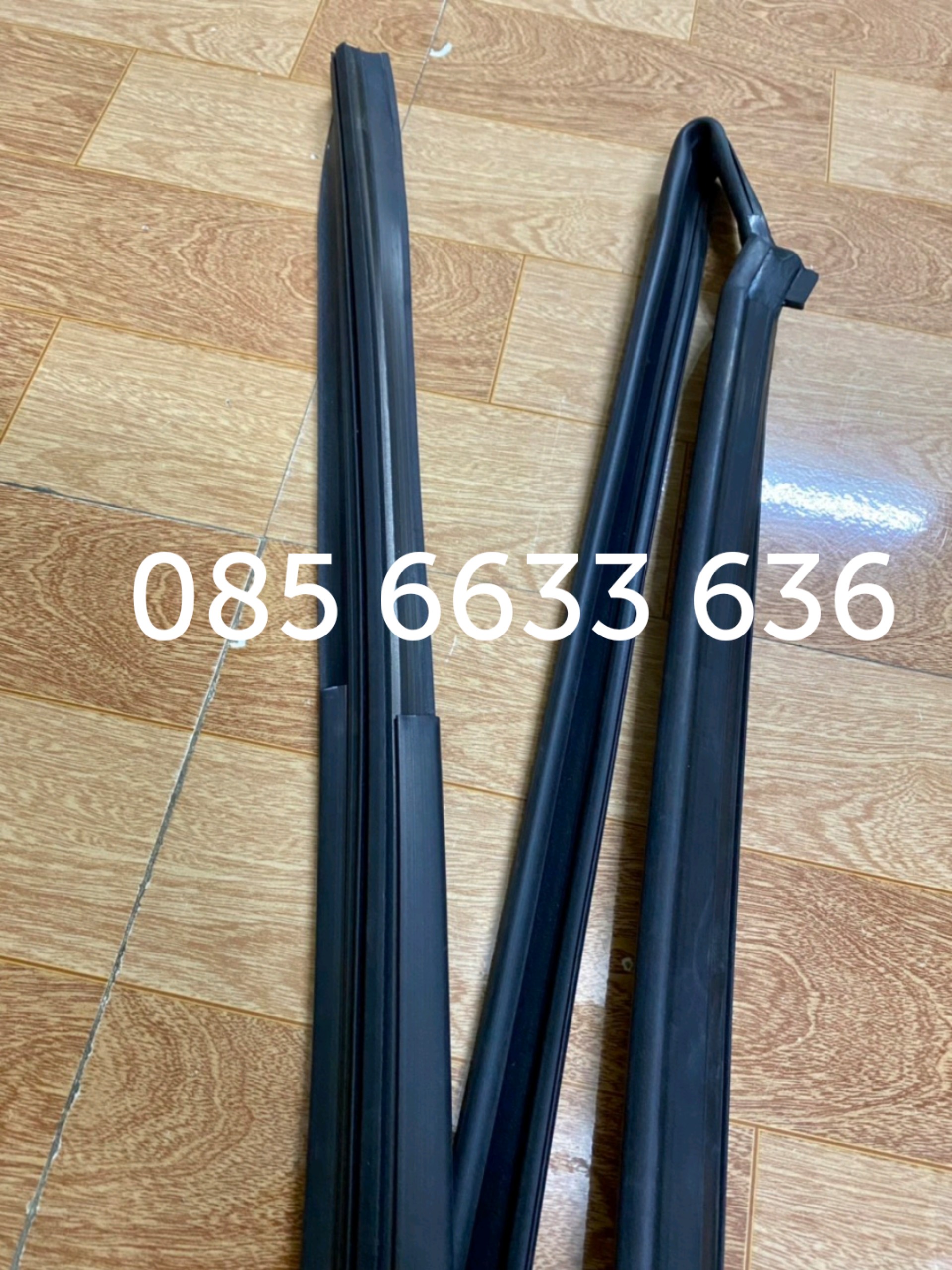 gioăng lên xuống kính vios 08 - 13 ( gioăng nâng đỡ kính ) , oem
