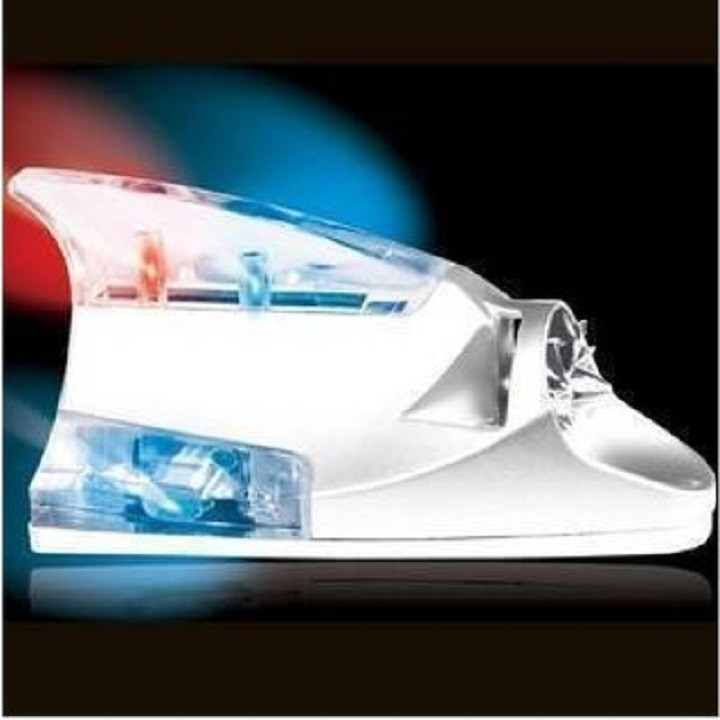 1 cái ĐÈN LED 3 mầu VÂY CÁ - NĂNG LƯỢNG GIÓ