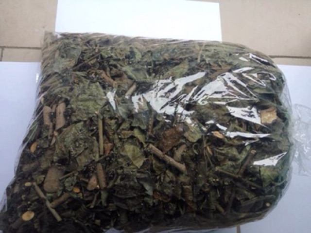 1kg Xạ Đen Hoà Bình CHÍNH GỐC (lá và thân)