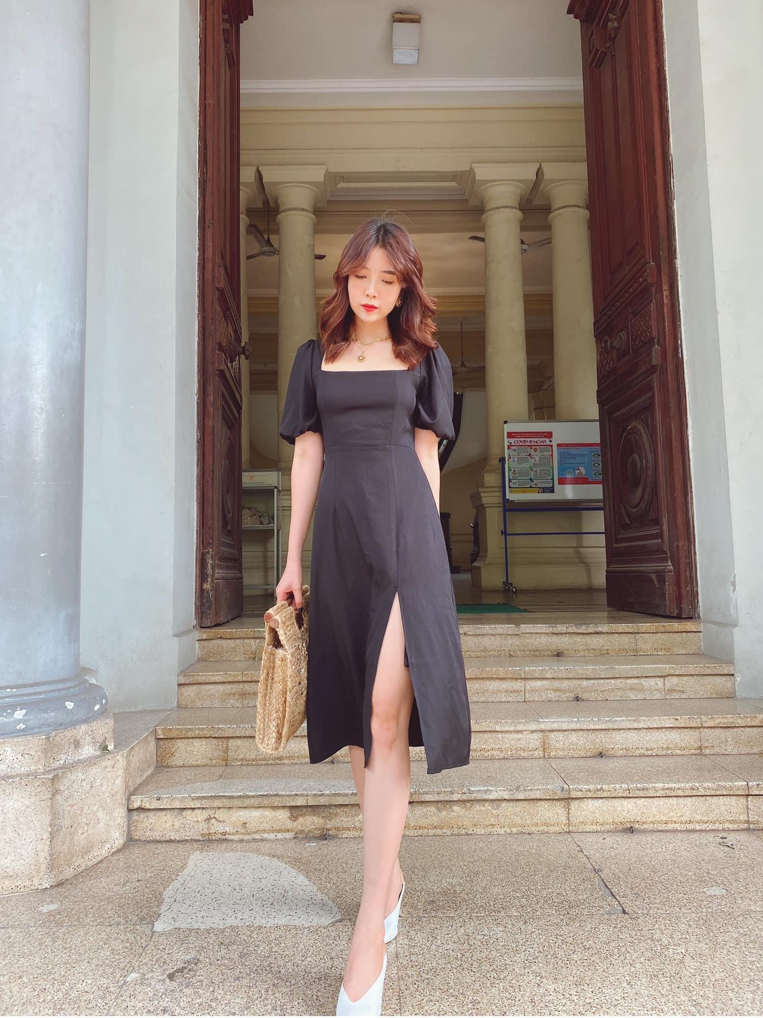 [HCM]Đầm đen cổ vuông xẻ tà