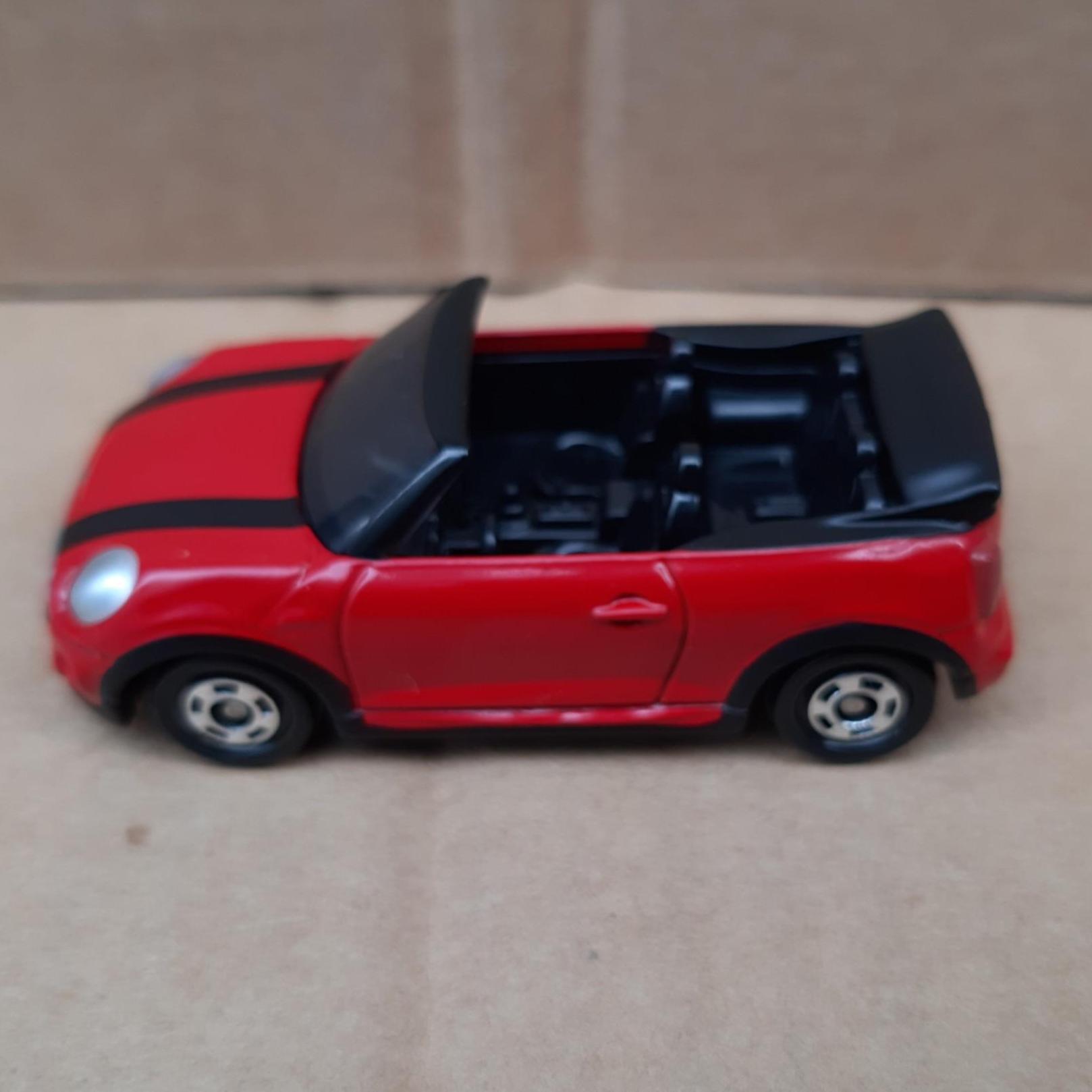 Xe mô hình Tomica - Xe Mini Cooper mui trần màu đỏ