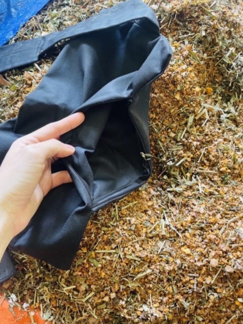 Muối chườm bụng sau sinh-muối chườm thảo dược (loại 500g)