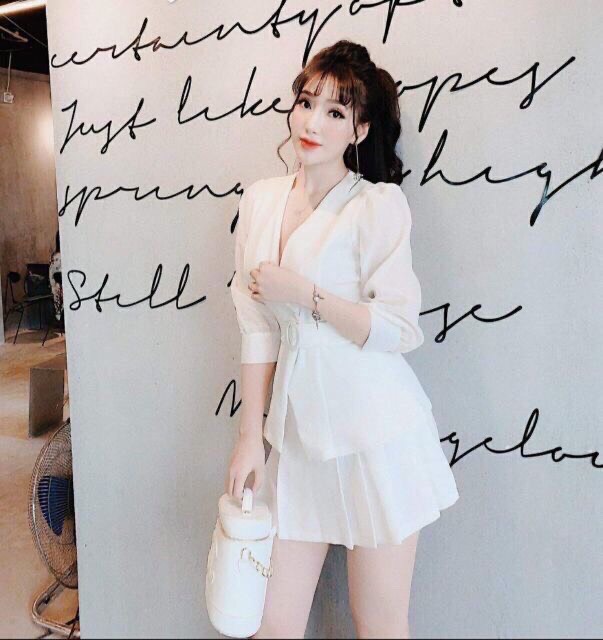 Set váy rời áo cổ V tay voan kèm chân váy xếp li có lót trong