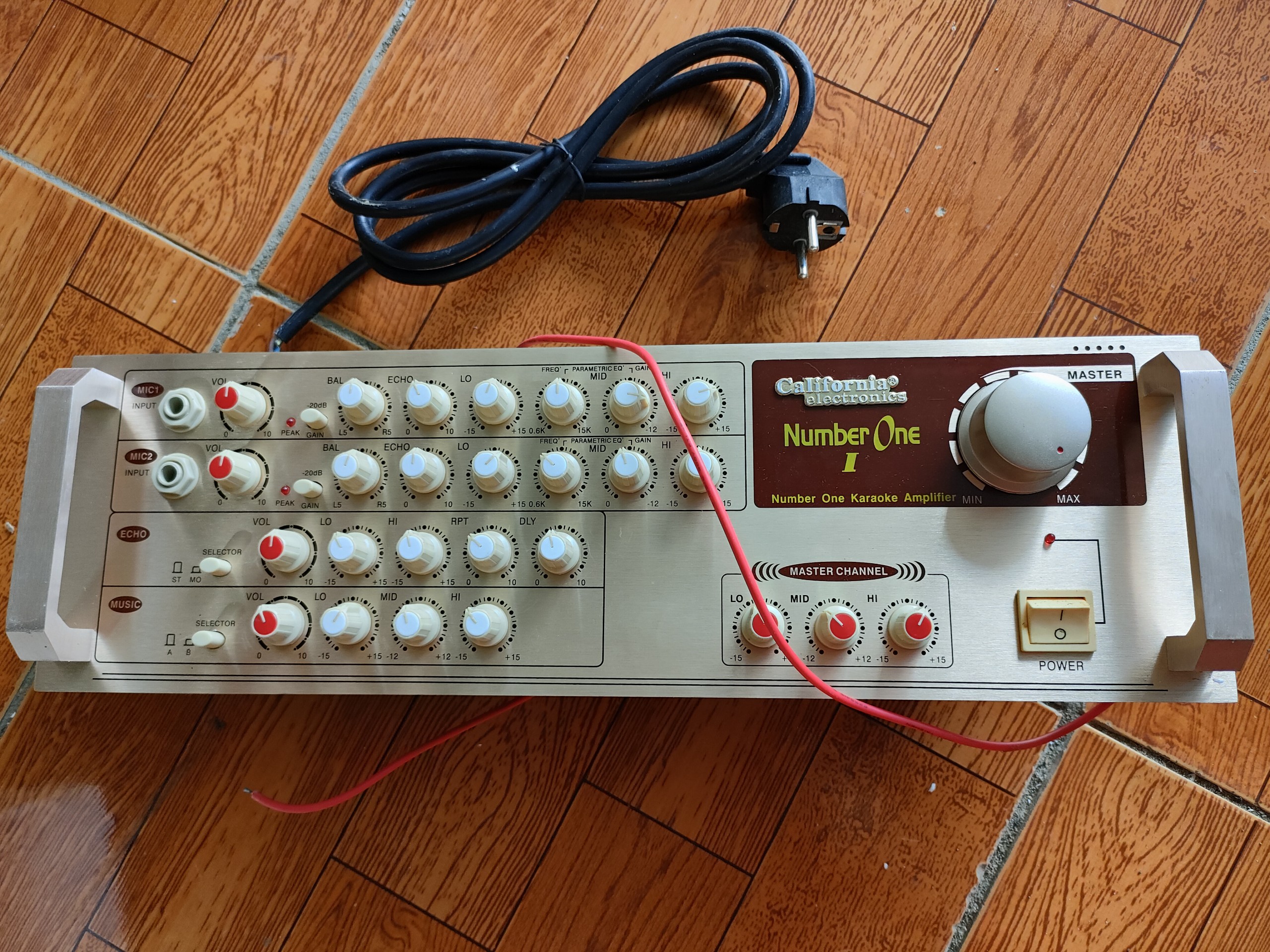 Mặt ampli Number one IC M65831ap