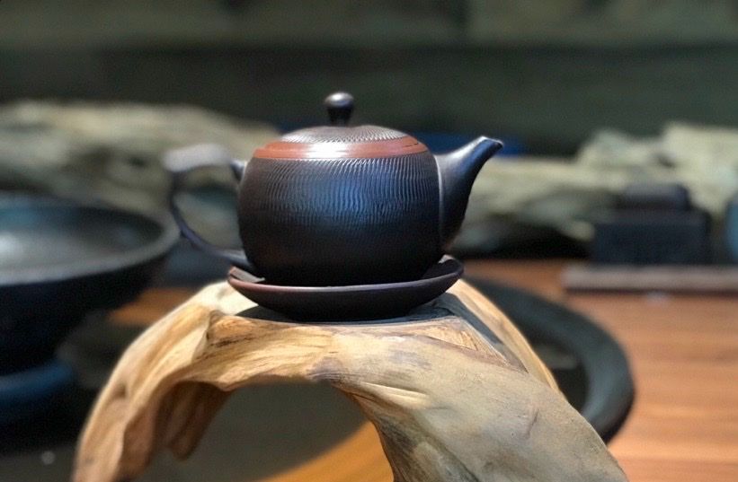 ẤM CHÉN BÁT TRÀNG BỘ NÂU SON