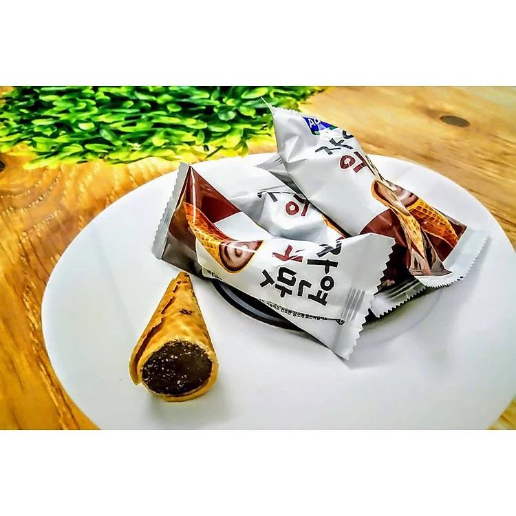 Bánh Ốc Quế Vị Trà Xanh Adorable (300g) (có 3 vị Dâu, Trà xanh, Cà Phê)