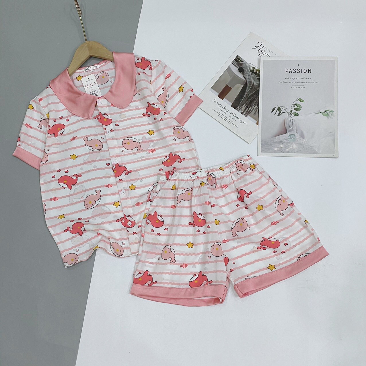 Bộ Pijama Cộc Đùi Lụa Cổ Tiểu Thư Bèo Siêu Xinh