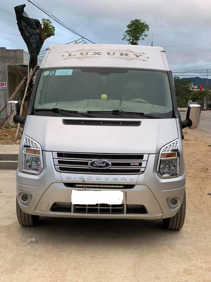 Bộ ốp gương không chân xe Ford Transit từ đời 2014 đến đời 2019
