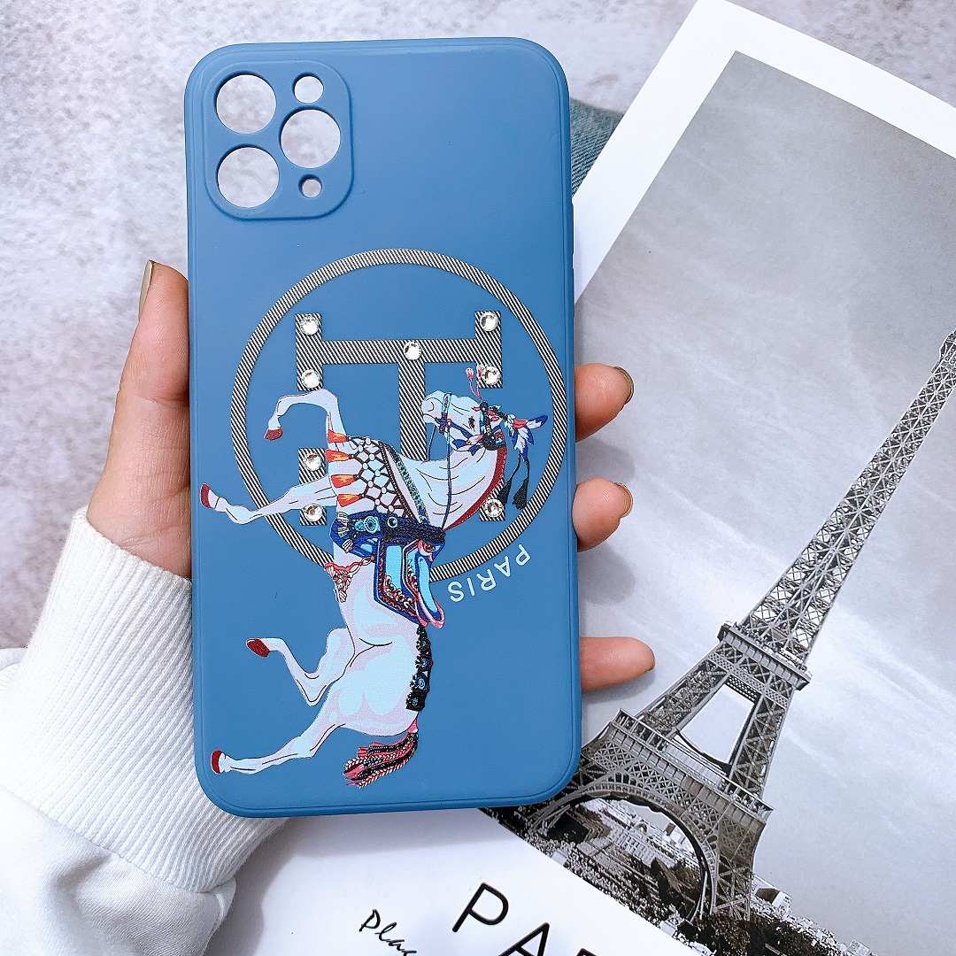 Ốp Lưng Silicon Màu Bảo Vệ CAMERA Đính Đá Hermes Paris