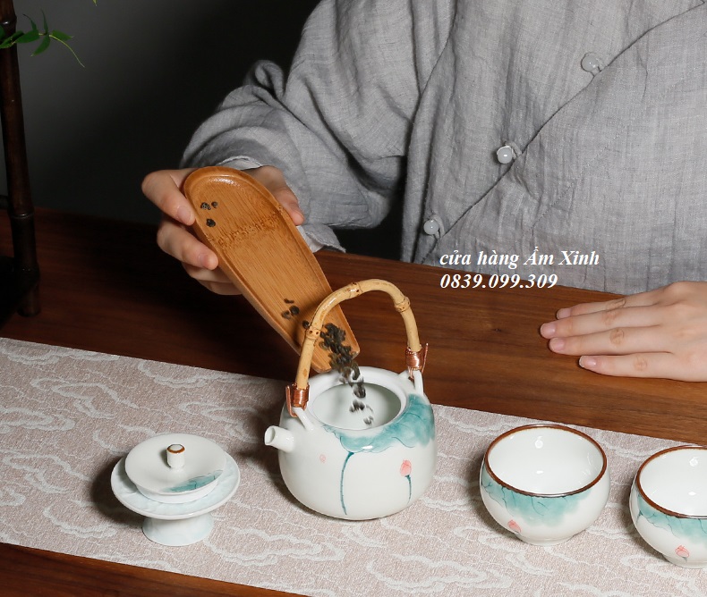 Ấm Trà Sứ Trắng Bạch Định pha trà đạo