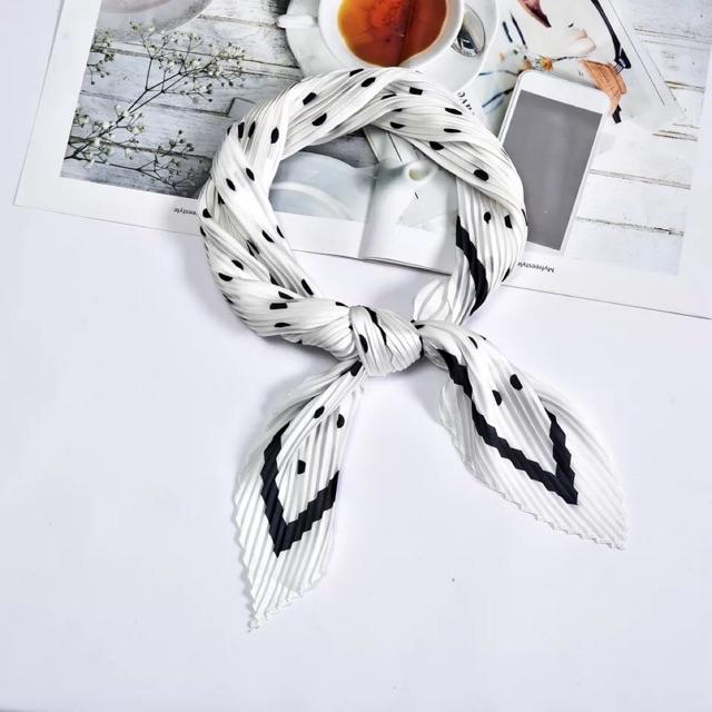 Khăn choàng cổ lụa xếp ly Khăn turban lụa dập ly