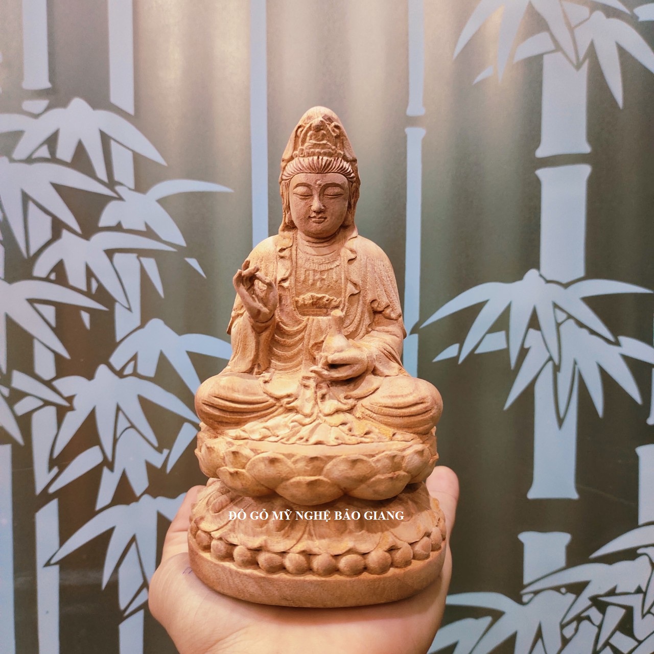 Tượng phật bà quan âm gỗ xá xị