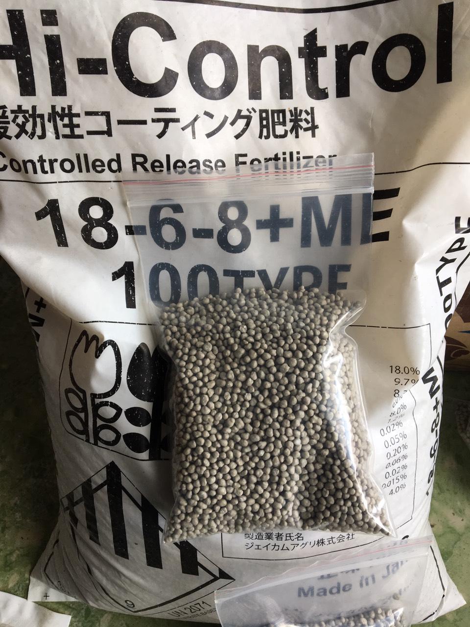 Phân chì tan chậm của Nhật 18-6-8 ME gói 500gr hàng chia lẻ nhập trực tiếp từ Nhật bản về, loại nguyên chất. Dạng viên hạt, rải mặt chậu. Phân 18-6-8+ME (có vi lượng) chuyên dùng cho hoa lan, cây kiểng