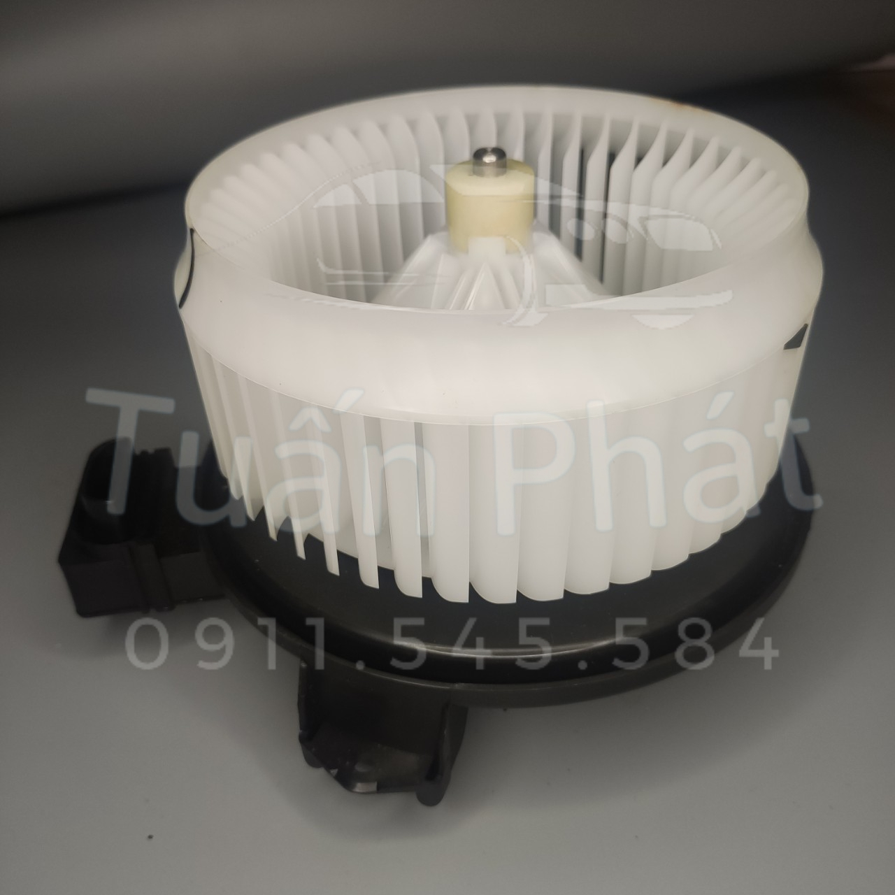 Quạt Dàn Lạnh Innova Fortuner 2006-2015