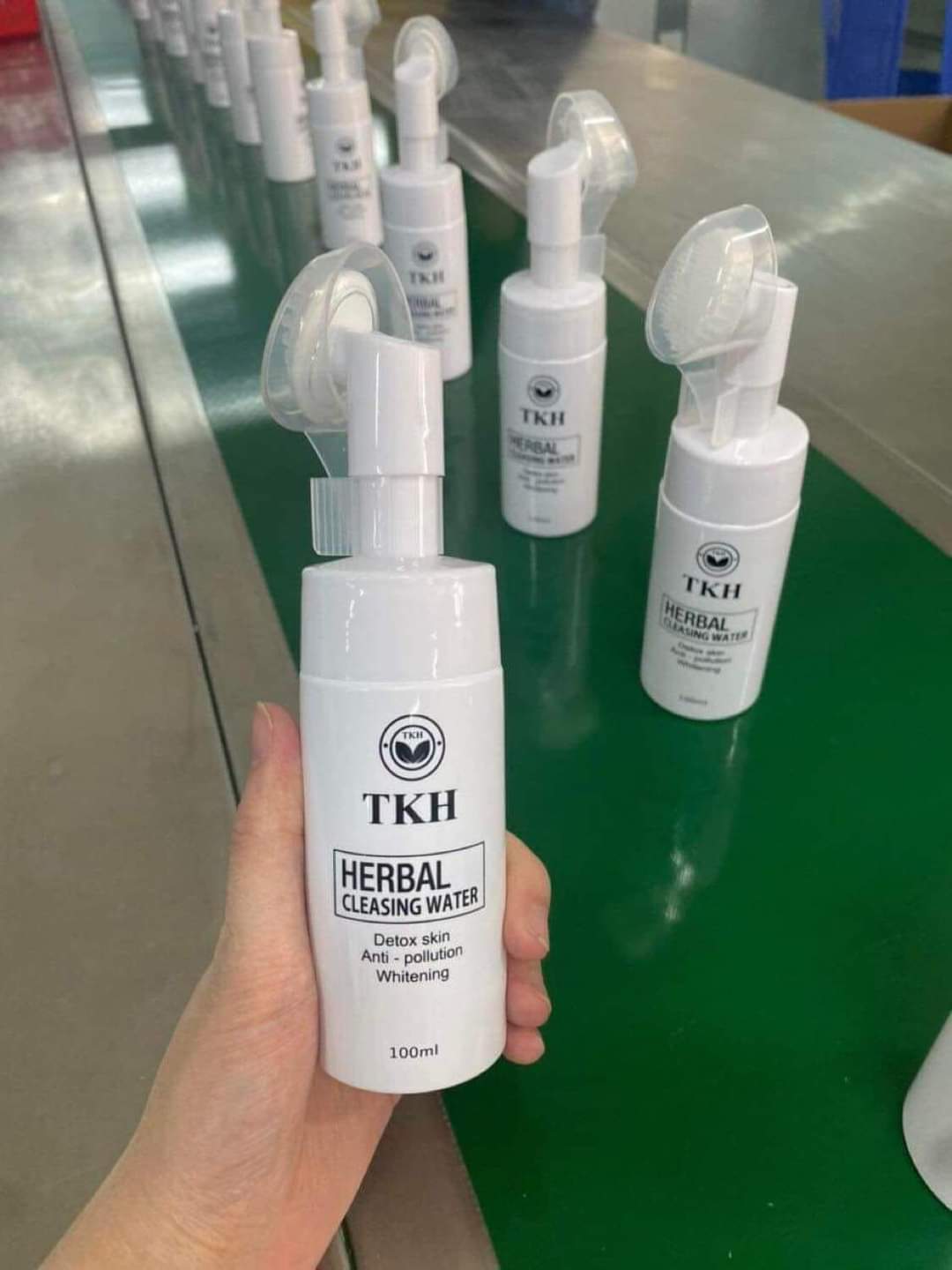 Sữa Rửa Mặt Trà Xanh Công Nghệ Mới Tkh Sạch Sâu Không Khô Ráp