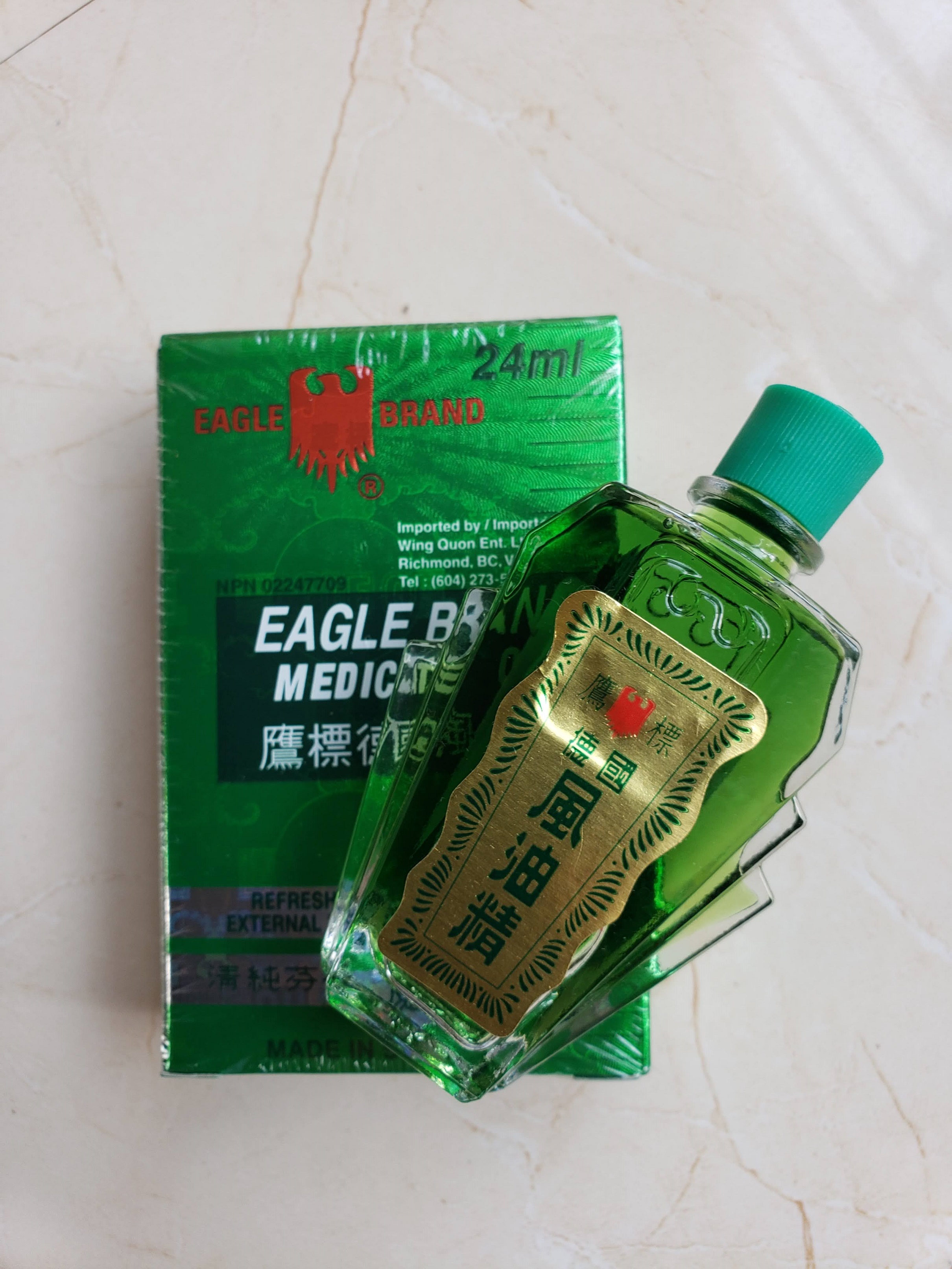 Dầu gió xanh hiệu Con Ó Eagle Brand hàng chuẩn Canada