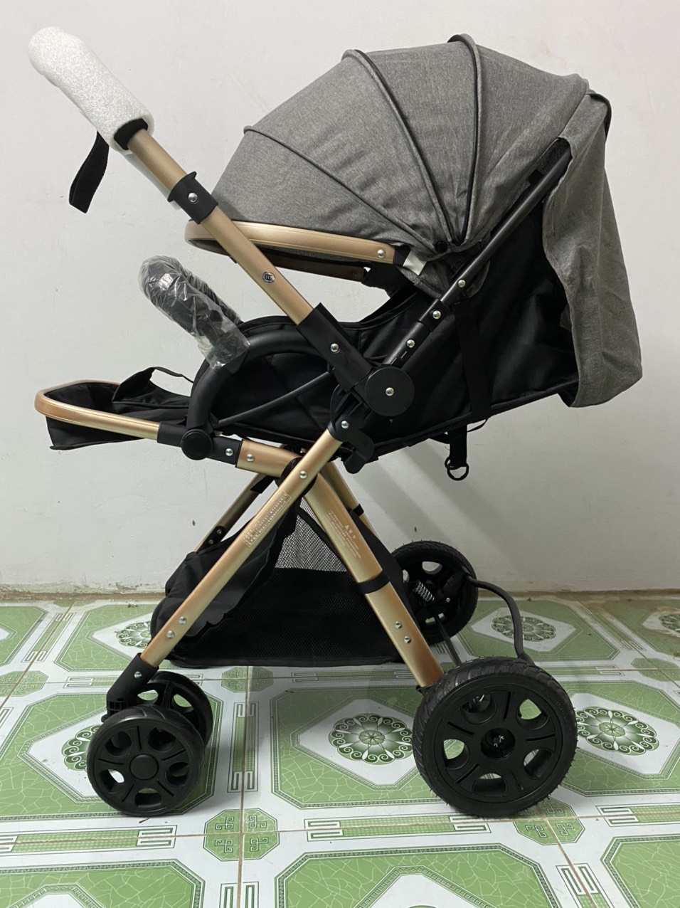 Xe đẩy cao cấp 2 chiều gấp gọn cho bé