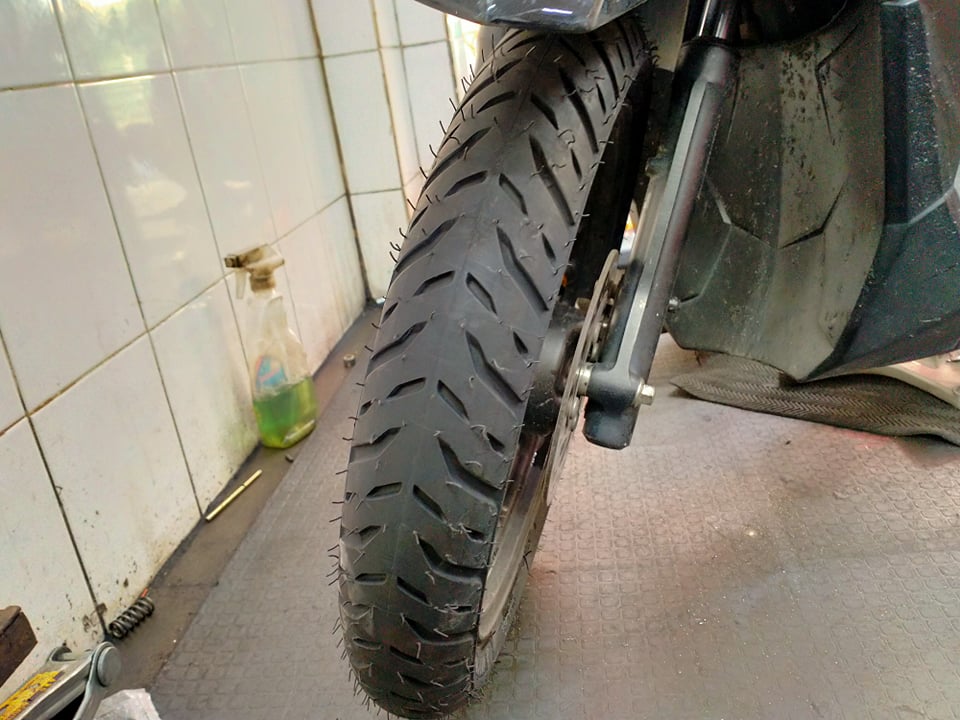 Vỏ Michelin 80/90-14 Pilot Street 2