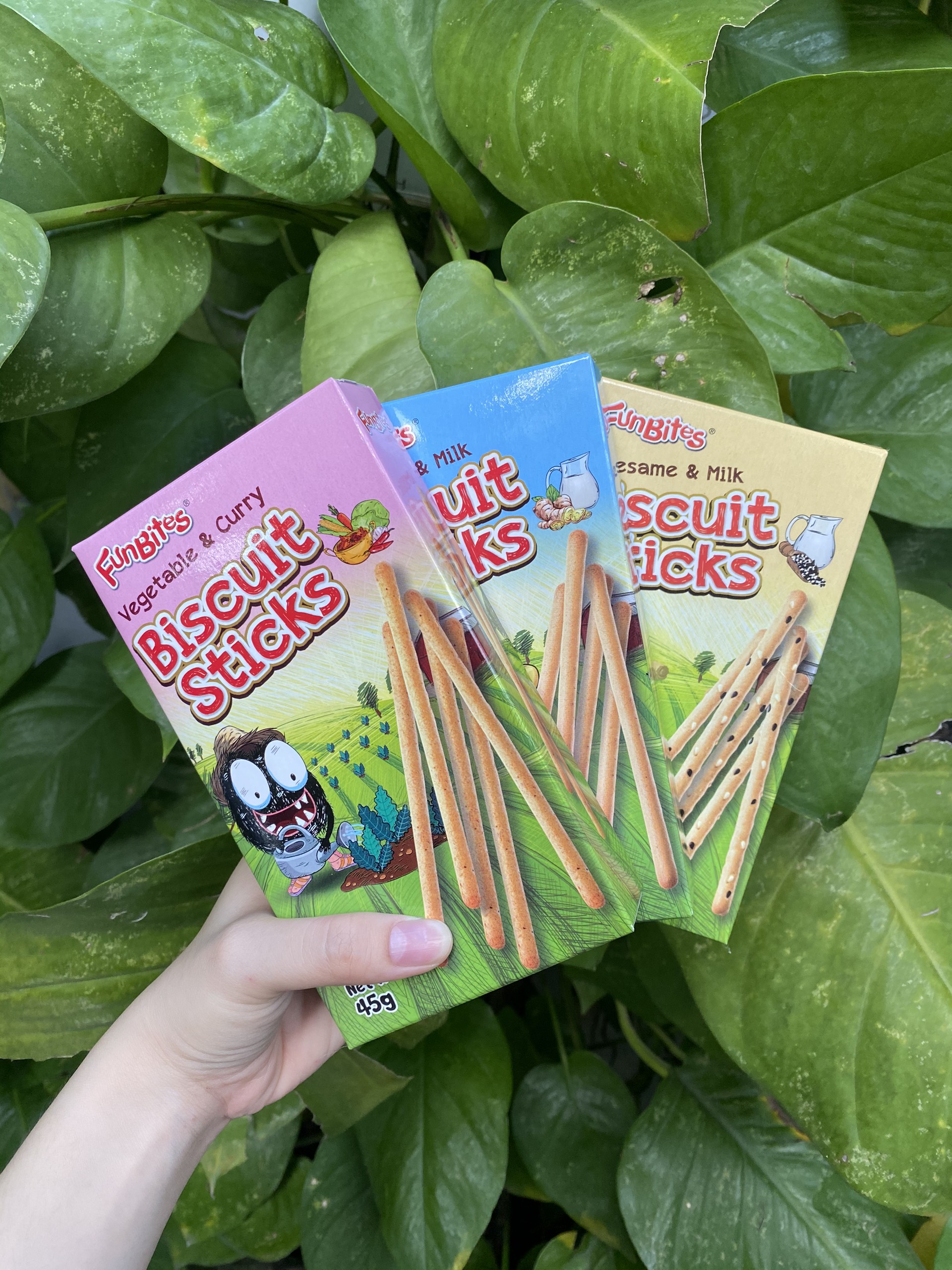 Bánh Quy FunBites Stick Vị Phô Mai FunBites Biscuit Cheese (Hộp 45g-vàng đậm)