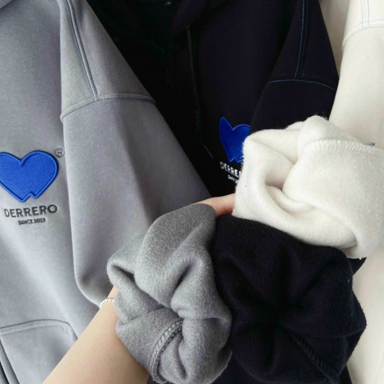 Áo Khoác Thun HOODIES Nỉ Ngoại Chữ DERRERO Kiểu Hoodie Có Khóa Kéo Zip Nữ Nam Cặp Đôi Couple - TP934