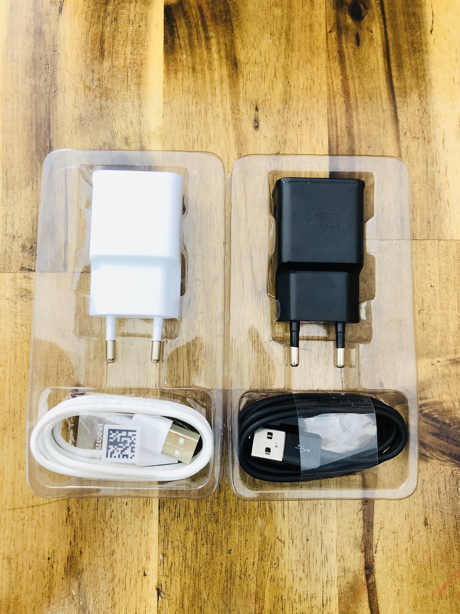 Bộ cáp sạc nhanh SAMSUNG S10+