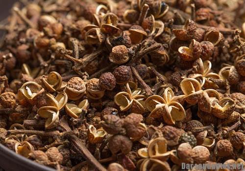 Combo 200g mắc khén, 50g hạt dổi