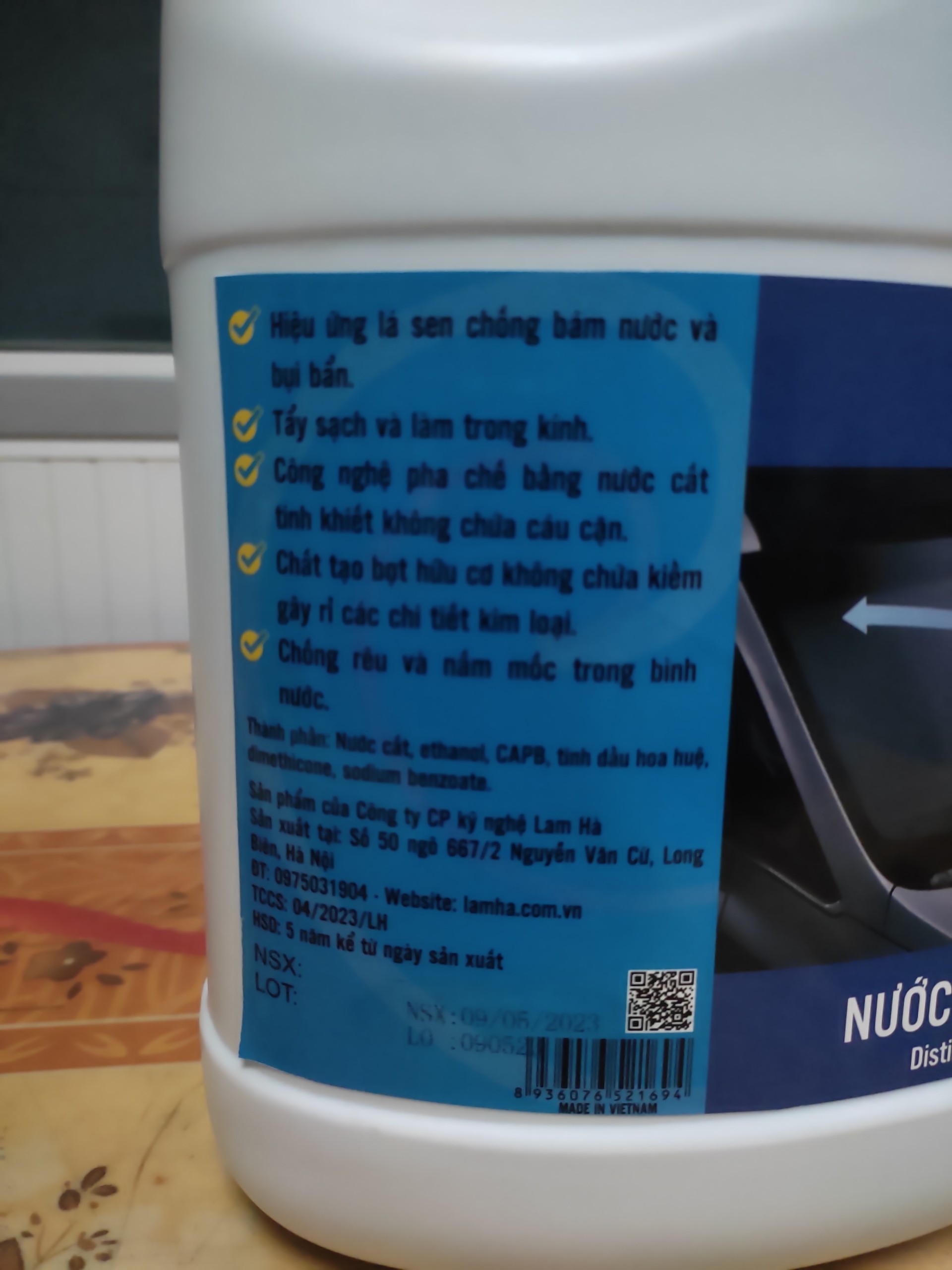 Nước rửa kính ô tô can 3,6L LAMHA
