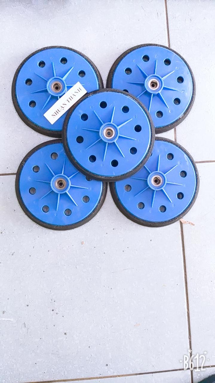 Đế máy chà nhám tường 180mm màu xanh,hàng theo máy ,độ kết dính với giấy nháp tốt