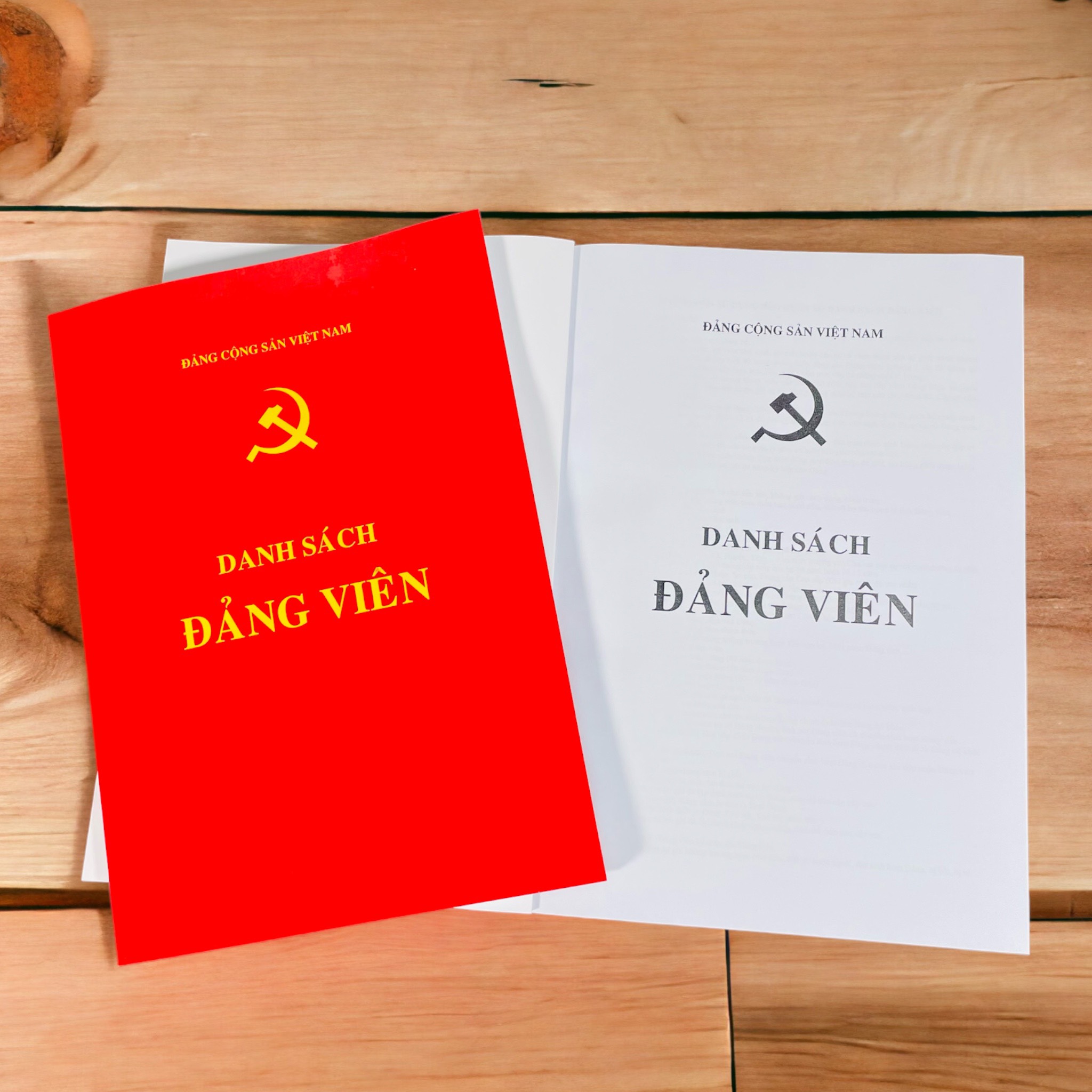 Danh sách Đảng viên - khổ A4 - 160 trang ruột.