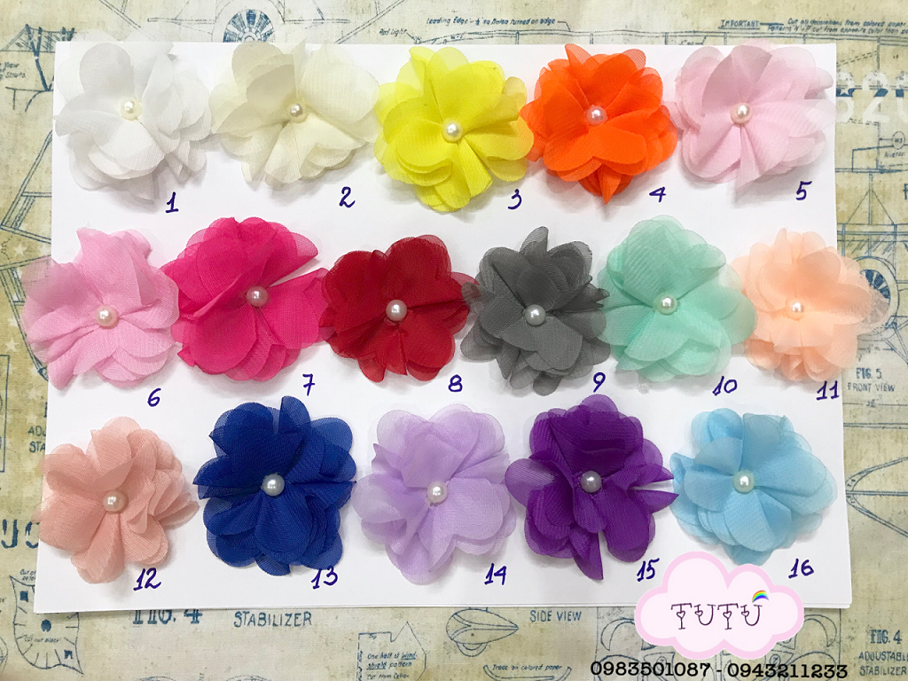 Hoa dây chiffon kích thước 6cm (13 bông /dây)