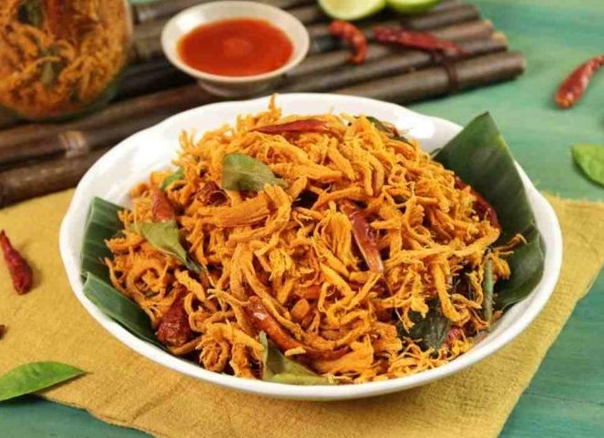 Gà sấy lá chanh TNP-300g