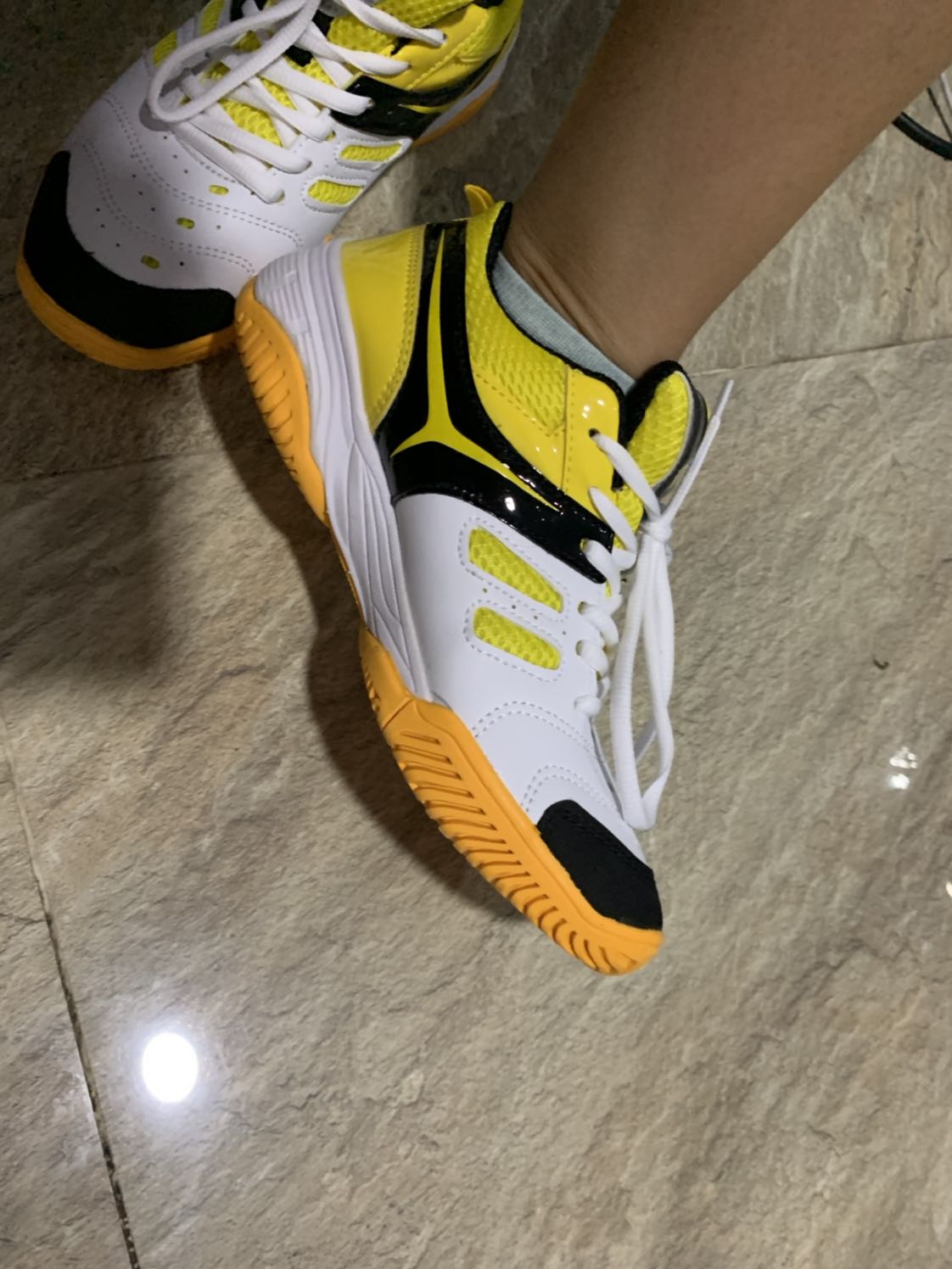 Giày Tennis Cao Cấp Đẹp