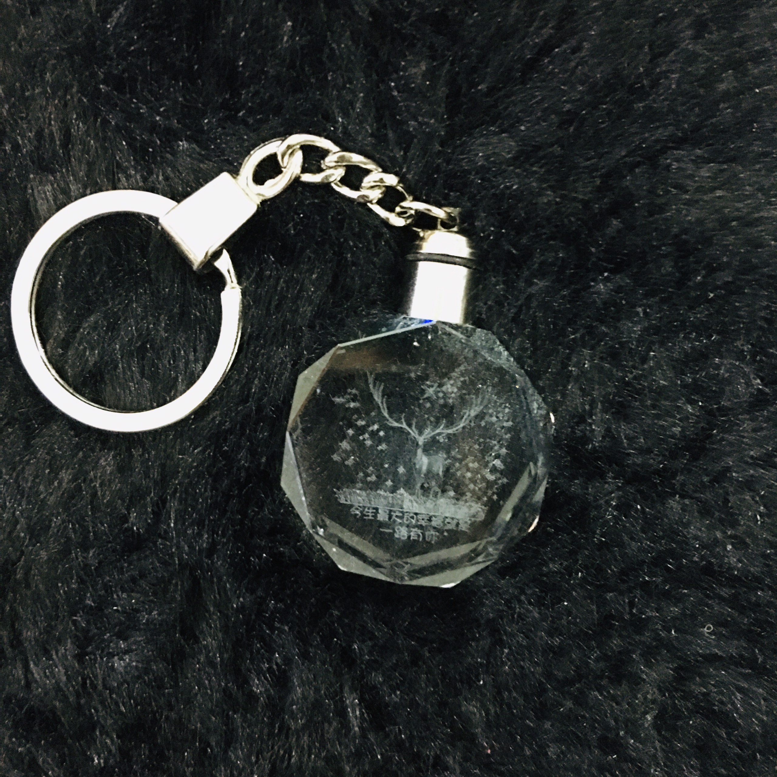 Móc khóa phát sáng Hươu trong rừng thủy tinh pha lê anime chibi quà tặng xinh xắn dễ thương