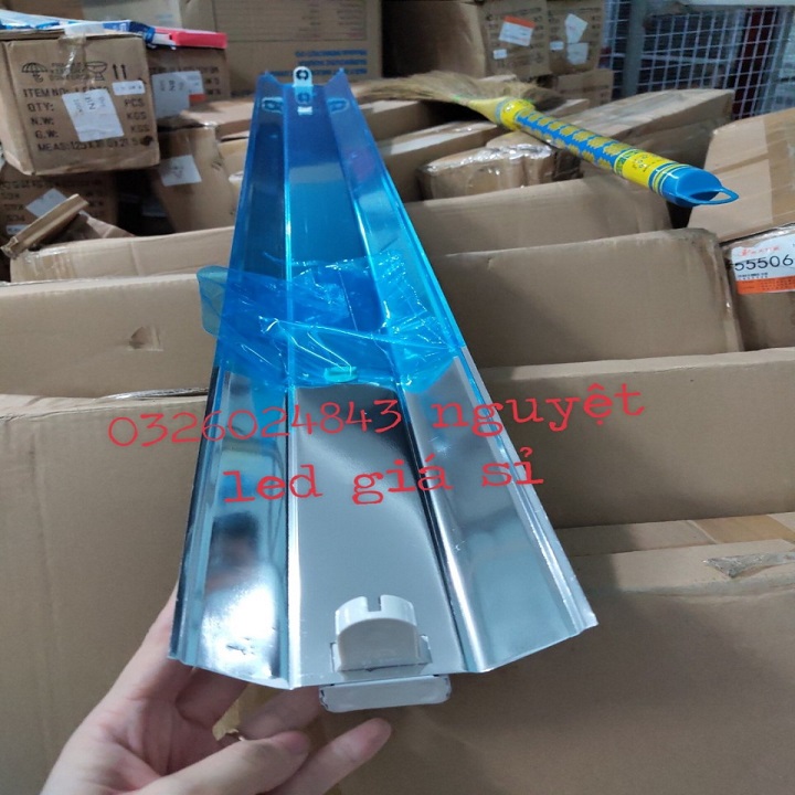 02 bộ máng đèn phản quang inox 1 bóng 1.2m- máng đèn led
